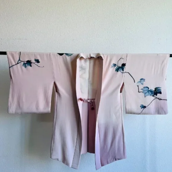 Vintage Japanese Style Kimono Robe - Picture 3 of 10